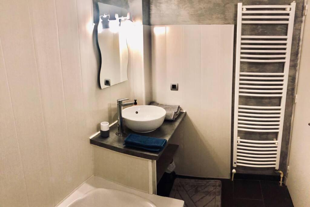 F3 - Neuf - 4/6 P - Lits King Size - Wifi - Cour Le Puy-en-Velay Exterior foto